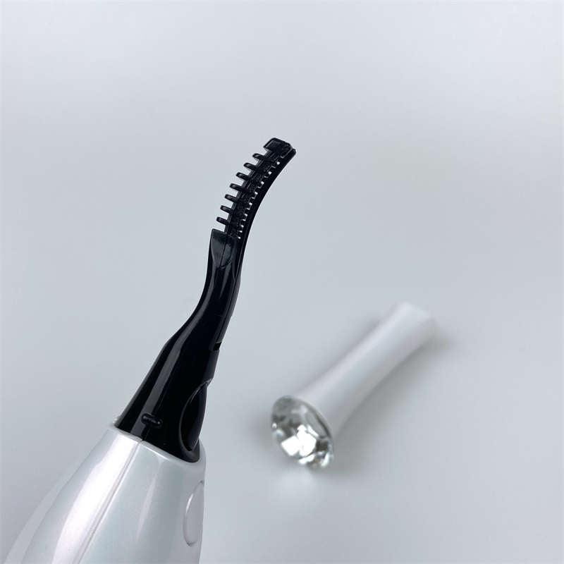 Revolutionary Electric Heated Lash Curler for Stunning Curls